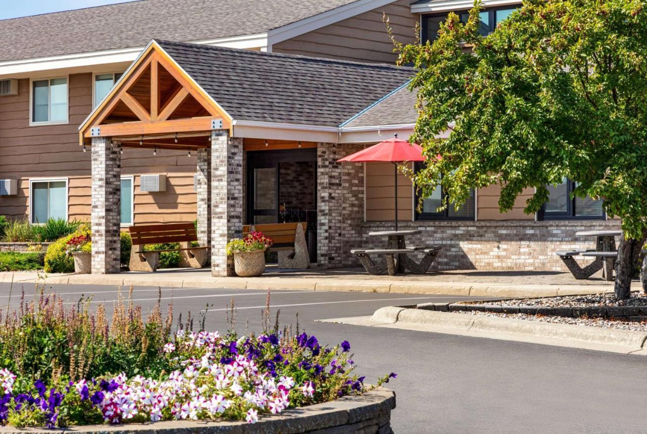 Americinn By Wyndham Roseau Exterior foto